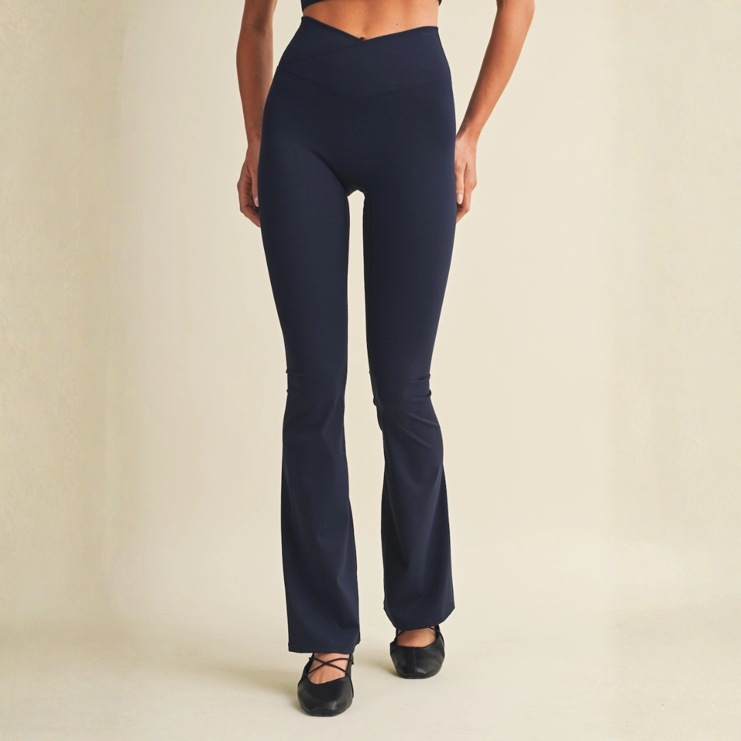 Layla Crossover Yoga Pants: Navy