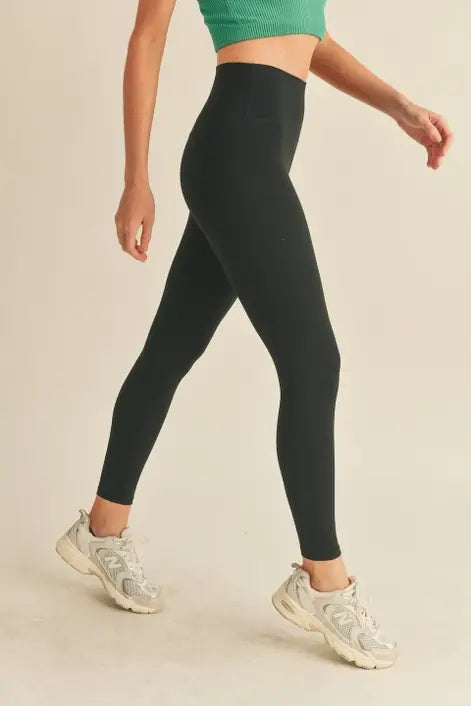 Ava High-Rise Leggings: Black