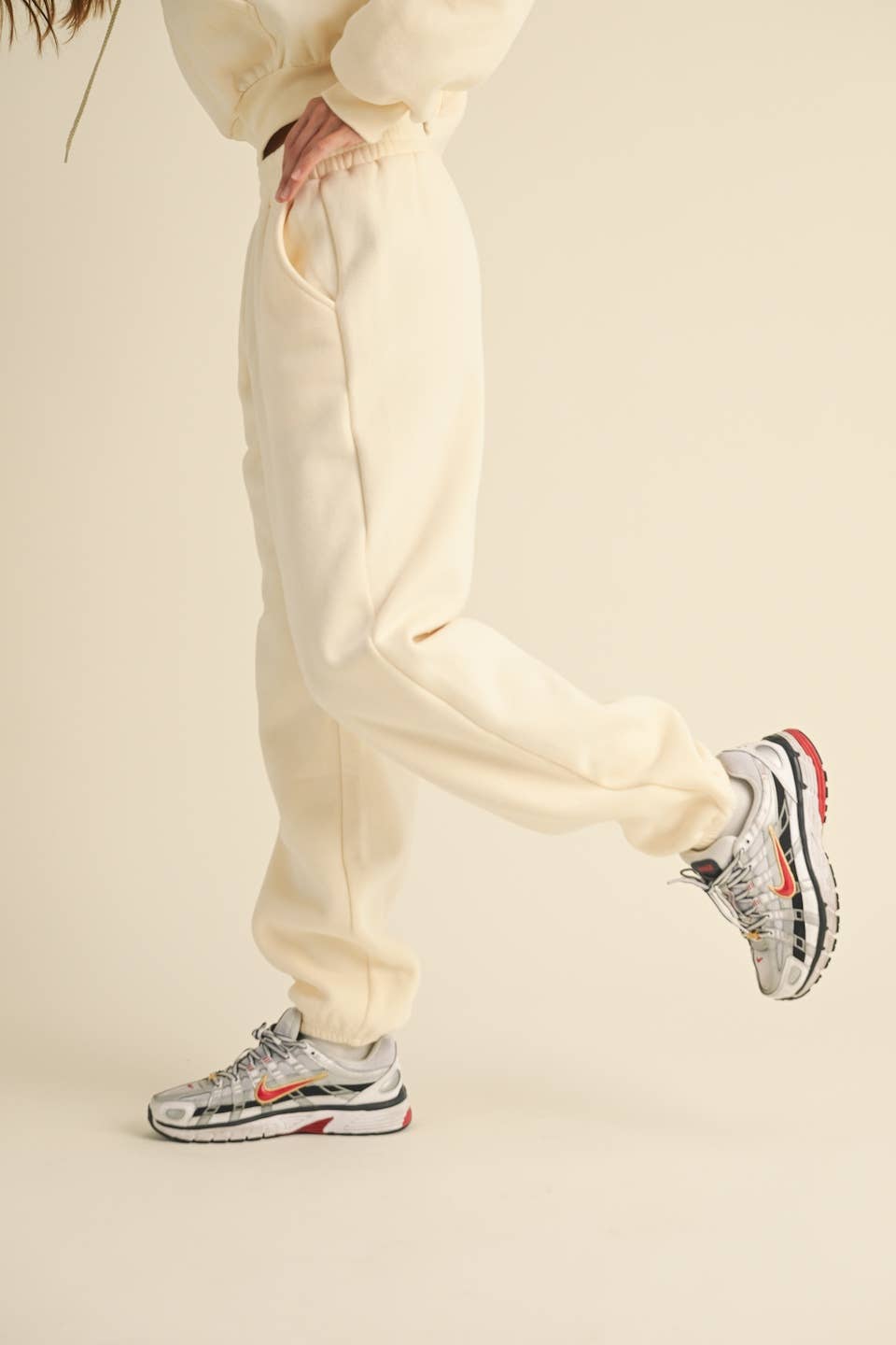 Laura Cozy Fleece Joggers: Cream