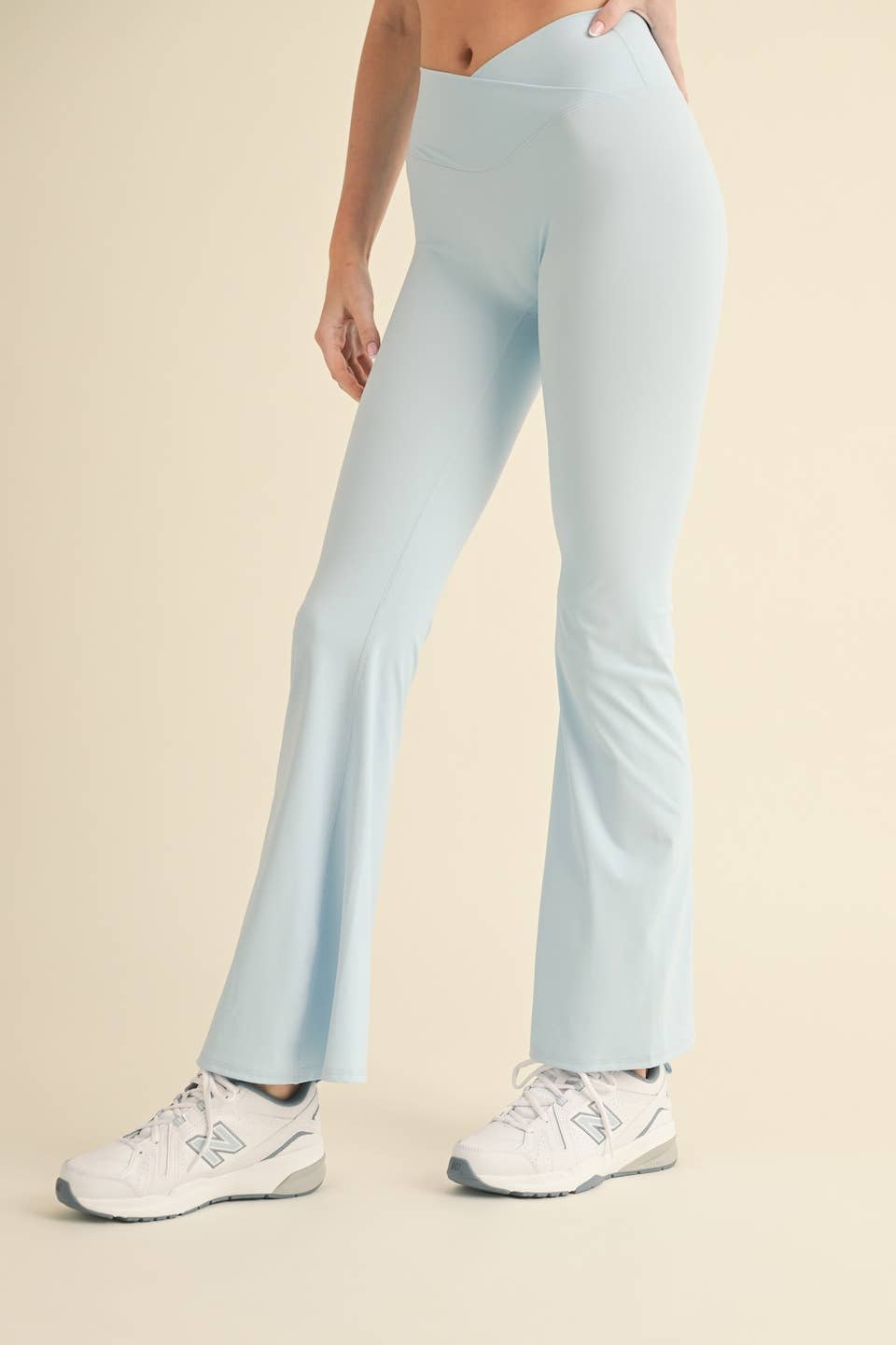 Layla Crossover Yoga Pants: Sky Blue