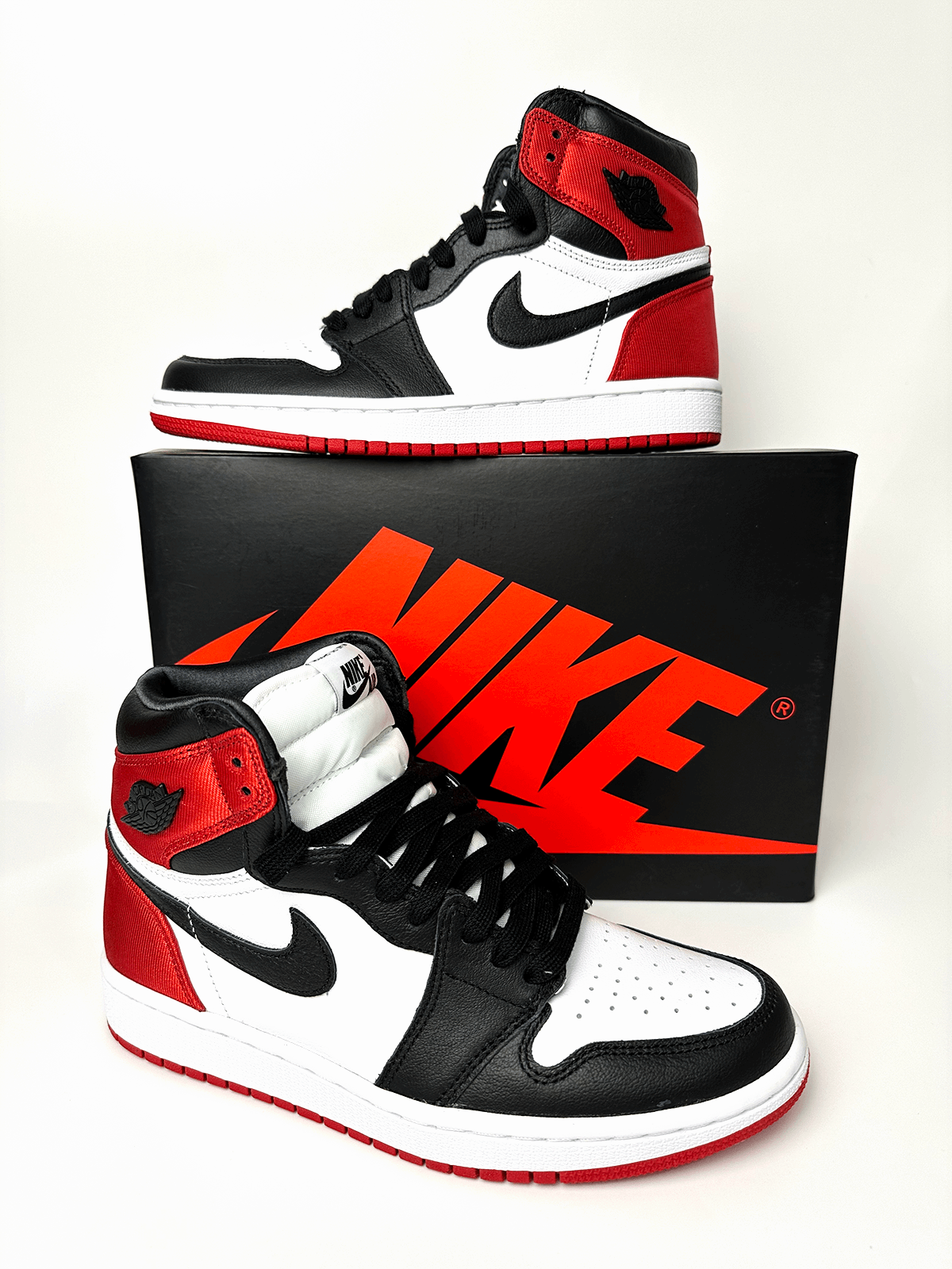 Aj1 retro high satin 2025 black toe