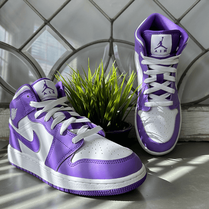 Jordan 1 Mid Purple Venom Lilac Blonde