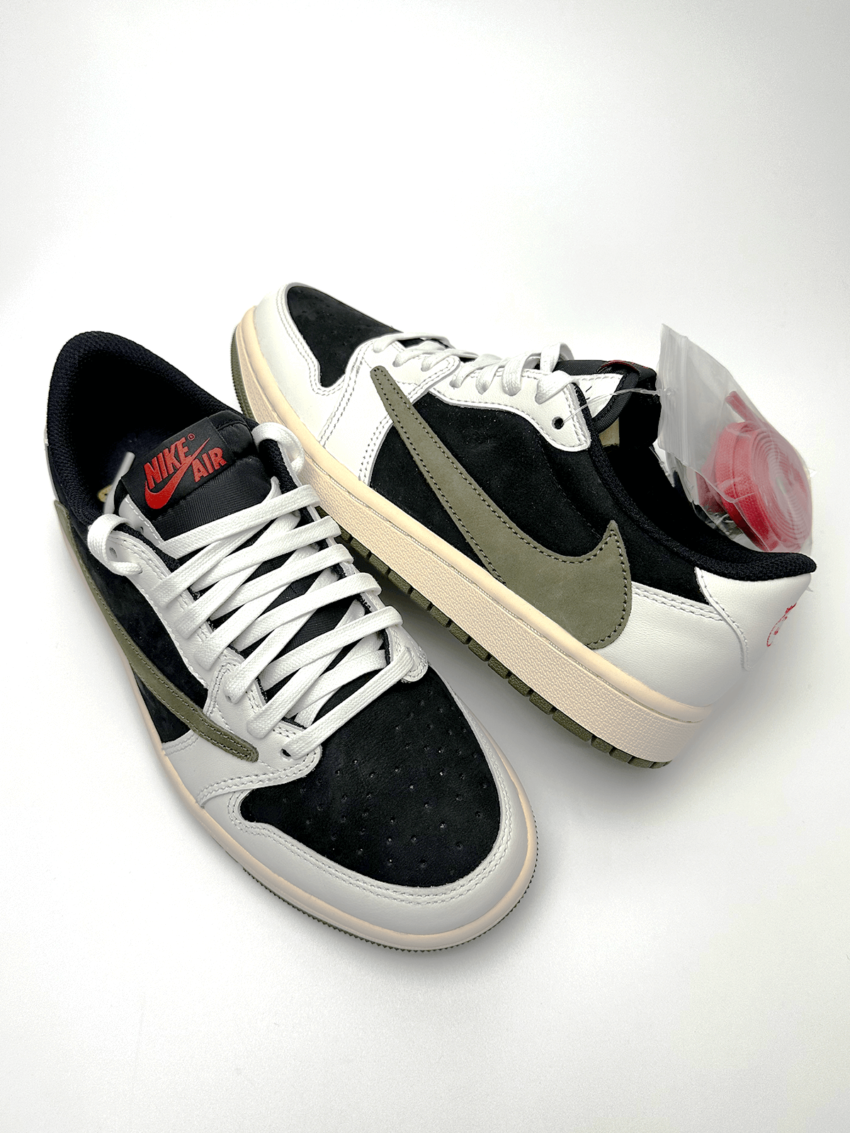 Jordan 1 Low OG SP Travis Scott Olive