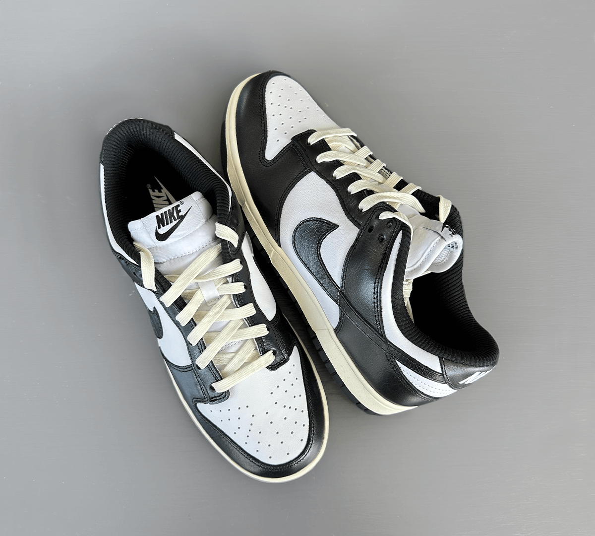 Nike Dunk Low Vintage Panda