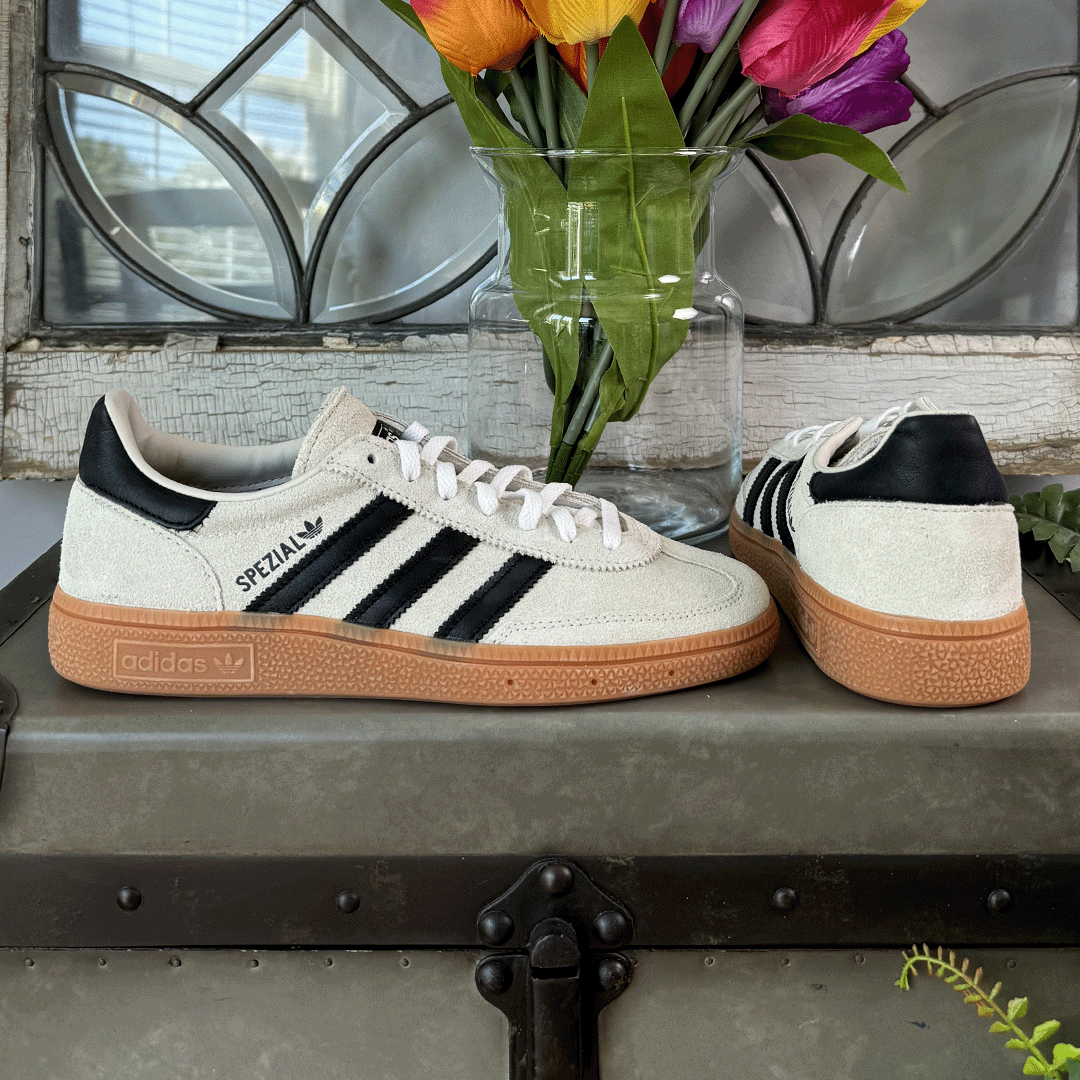 adidas Handball Spezial Aluminum Core Black Women s Lilac Blonde