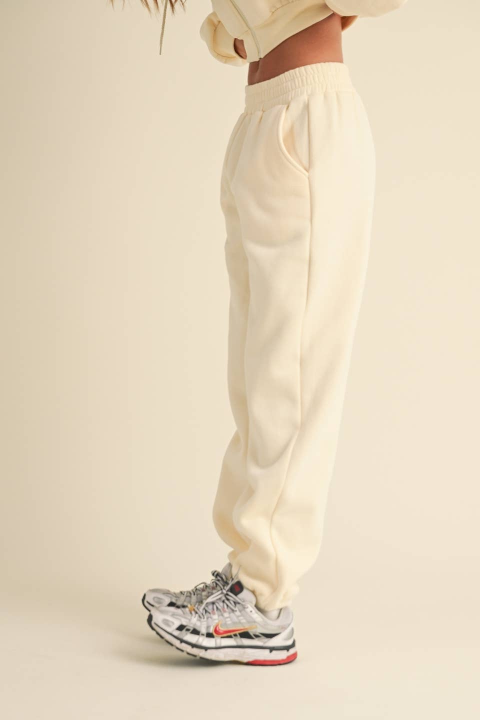 Laura Cozy Fleece Joggers: Cream