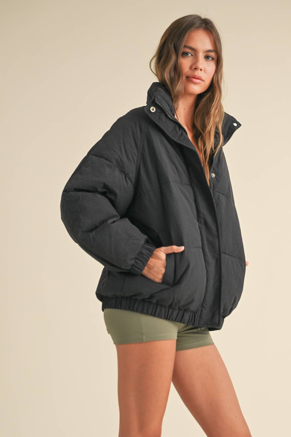 Joan Oversized Puffer Jacket: Black