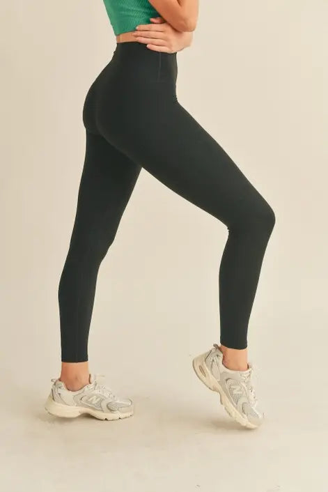 Ava High-Rise Leggings: Black