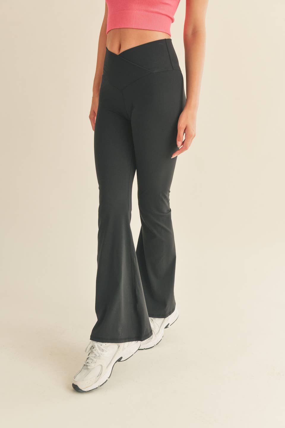 Layla Crossover Yoga Pant: Black