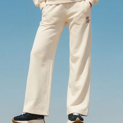 Happy Camp3r – Camps3y Sweats: Cream