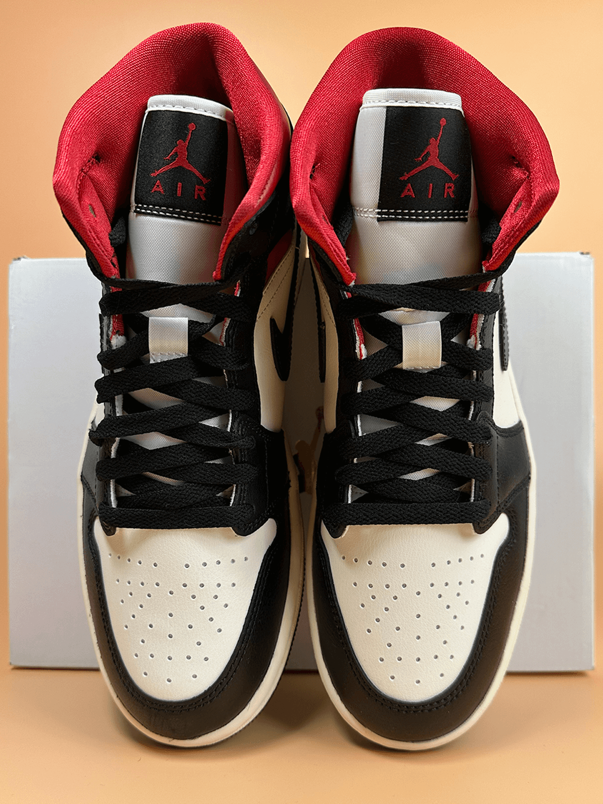 Jordan 1 Mid Gym Red Panda Lilac Blonde