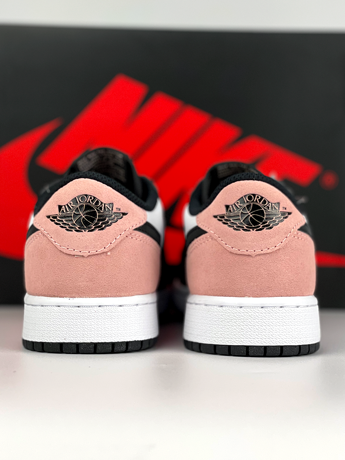 Jordan 1 Low Bleached Coral