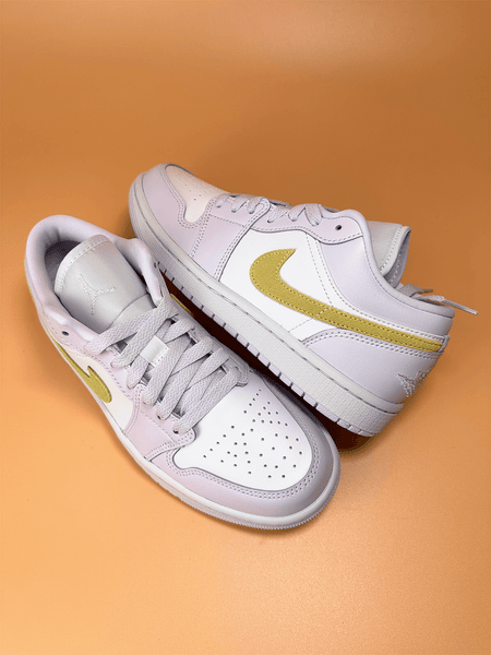 Jordan 1 Low Barely Grape Lilac Blonde