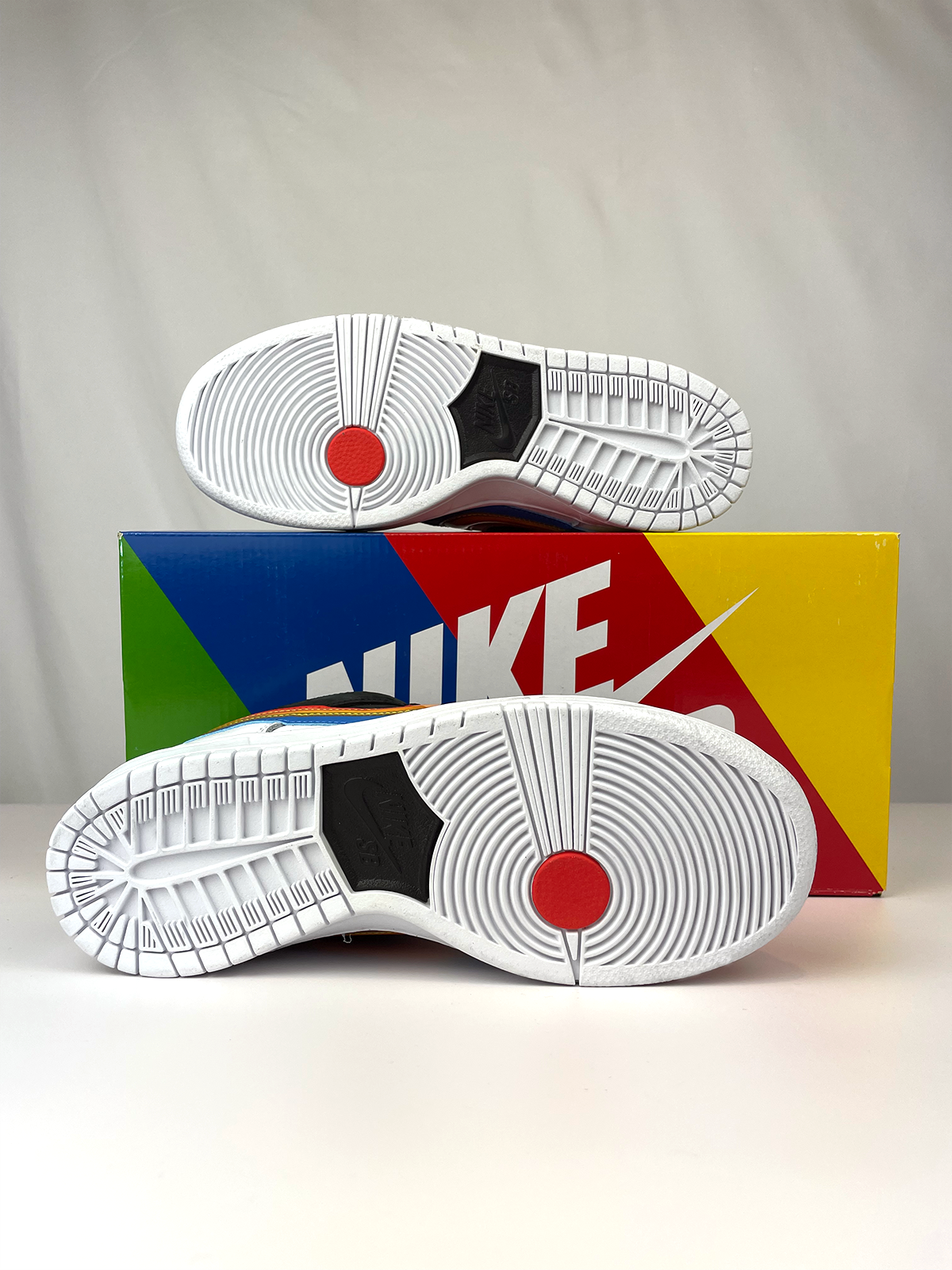 Nike SB Dunk Low Polaroid