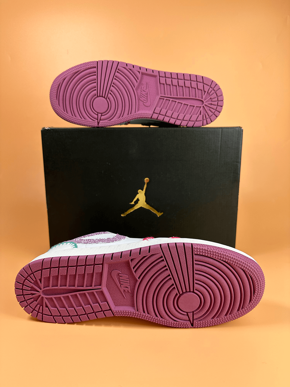 Jordan 1 Low SE Knit