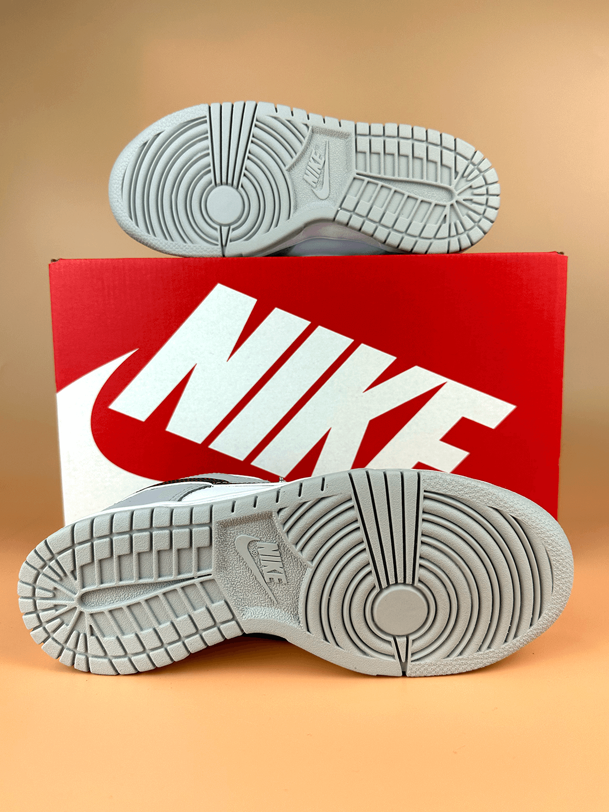Nike Dunk Low SE Jackpot