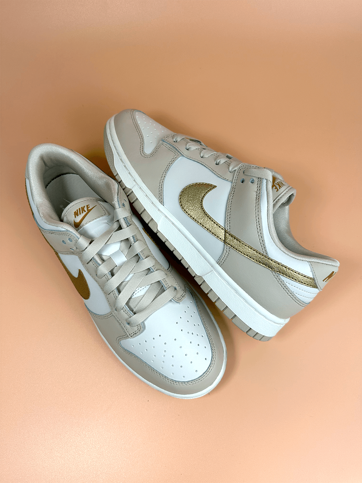 Nike Dunk Low Phantom Metallic Gold